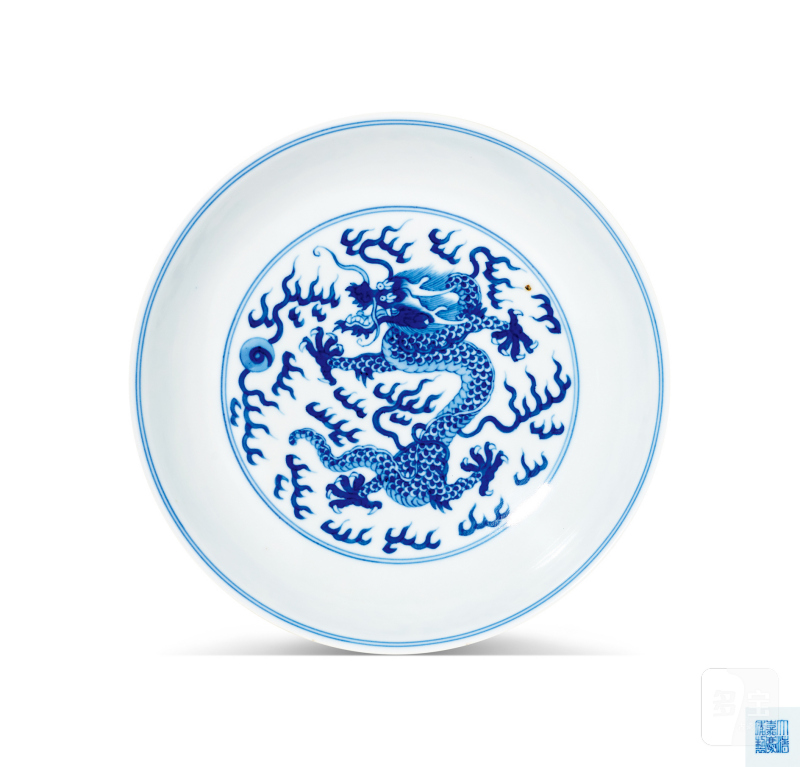 清嘉庆 青花云龙纹盘